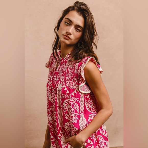 BiBi Printed Ruffle Sleeve Top - Picture 12 of 14